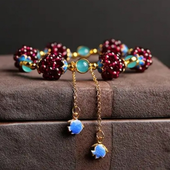 NWT Dainty Raspberry Garnet Polished Beads Braid Stretch Bracelet Weave Beads - Picture 4 of 4